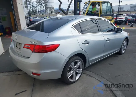 2014 Acura Ilx 2.0L z USA, uszkodzony, nr VIN 19VDE1F30EE008472